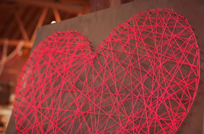 DIY corazón de cuerda para una boda