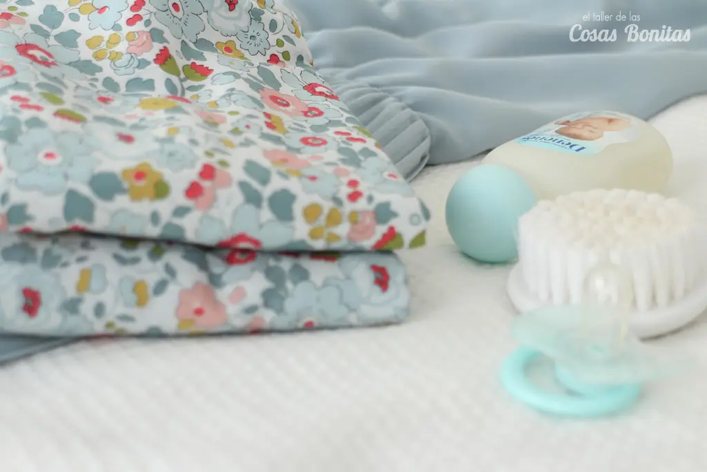 toalla babero bebes 01