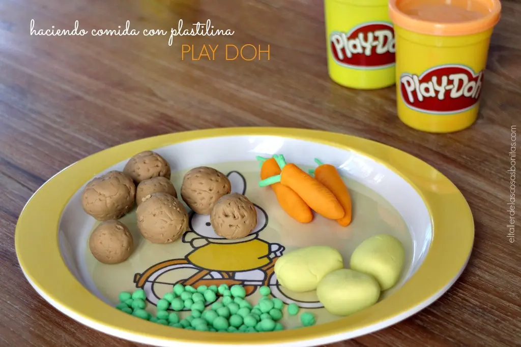 Manualidades y comida de plastilina