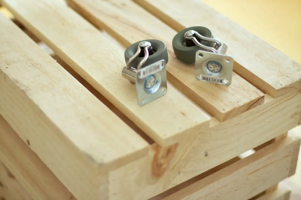 DIY CAJA DE MADERA PARA JUGUETES 01